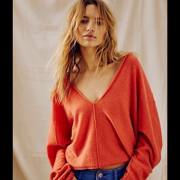 NEW FREE PEOPLE Sz M SOLITAIRE CASHMERE V NECK PULLOVER SWEATER CORAL - Picture 2 of 7